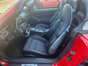 Porsche 718 Boxster T — photo 10