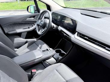 BMW Série 2 216i — photo 11