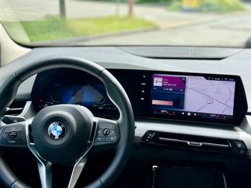 BMW Série 2 216i — photo 13