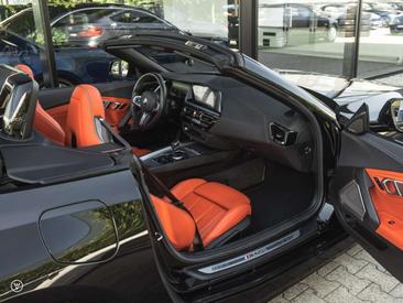 BMW Z4 M40i — photo 21
