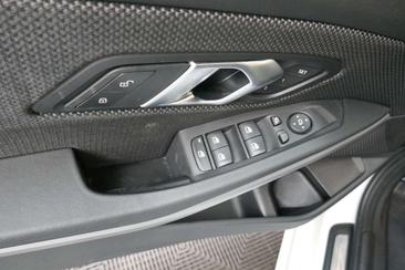 BMW Série 3 318i — photo 14