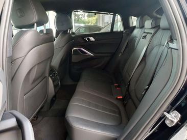 BMW X6 M Sport 30d — photo 16