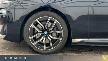 BMW I7 EDrive50 — photo 3