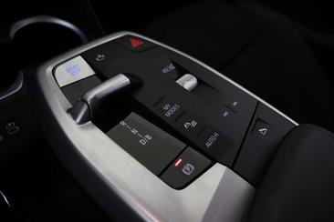 BMW IX2 M Sport EDrive20 — photo 5