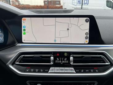BMW X5 XDrive45e — photo 22