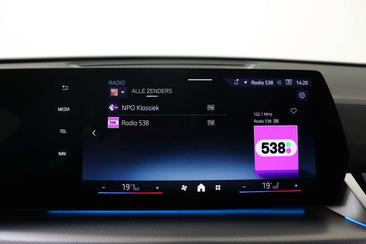 BMW IX2 M Sport EDrive20 — photo 34