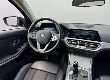BMW Série 3 High Executive 330e — photo 9