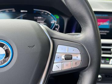 BMW Série 3 High Executive 330e — photo 24