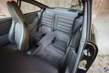 Porsche 964 Carrera 2 — photo 14