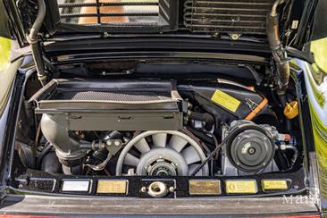 Porsche 930 Turbo — photo 19