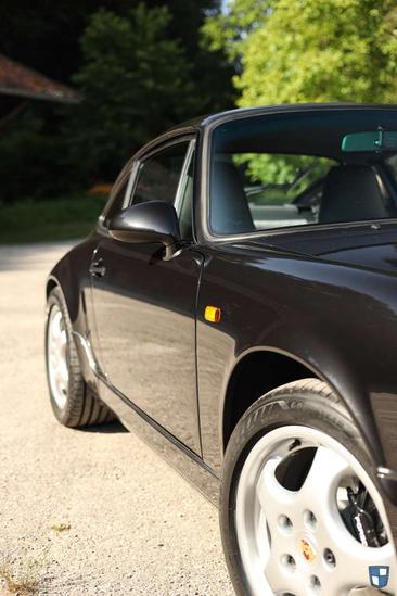 Porsche 964 Carrera 2 — photo 29