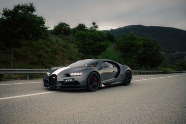 Bugatti Chiron — photo 20
