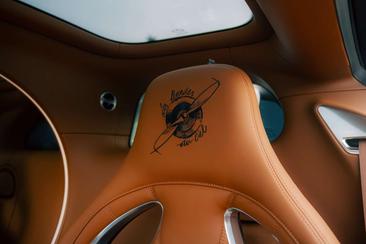 Bugatti Chiron — photo 25