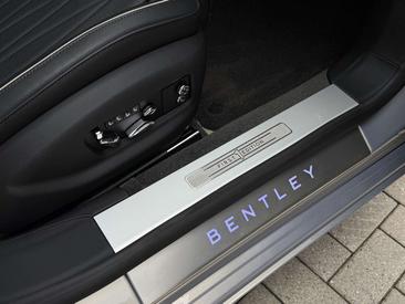 Bentley Flying Spur V8 First Edition — photo 12