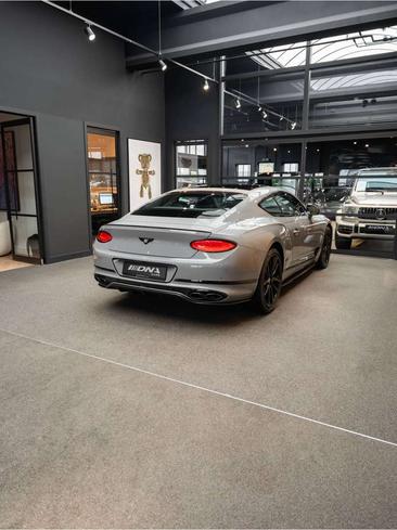 Bentley Continental GT V8 S — photo 24