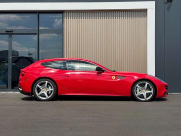 Ferrari FF — photo 3