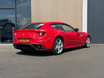 Ferrari FF — photo 5