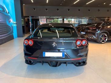 Ferrari GTC4Lusso — photo 3