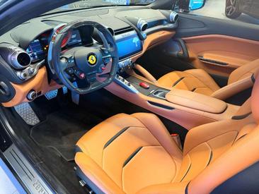 Ferrari GTC4Lusso — photo 6