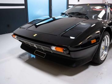 Ferrari 308 — photo 8
