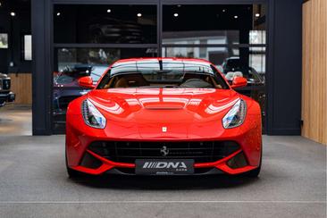 Ferrari F12 Berlinetta — photo 2