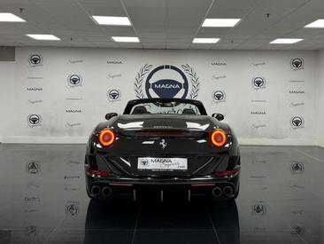 Ferrari California T — photo 11