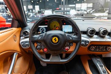 Ferrari F12 Berlinetta — photo 7