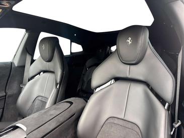 Ferrari Purosangue — photo 13