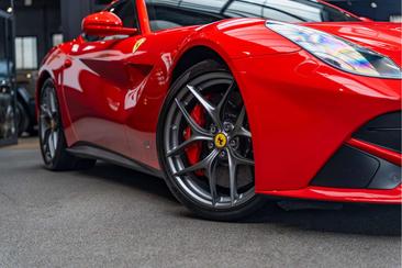 Ferrari F12 Berlinetta — photo 12