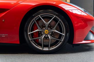 Ferrari F12 Berlinetta — photo 13