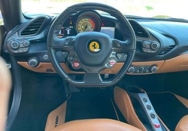 Ferrari 488 — photo 8