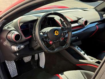 Ferrari 812 Superfast — photo 11