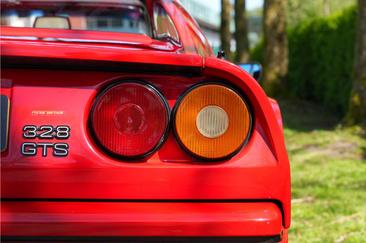 Ferrari 328 GTS — photo 17