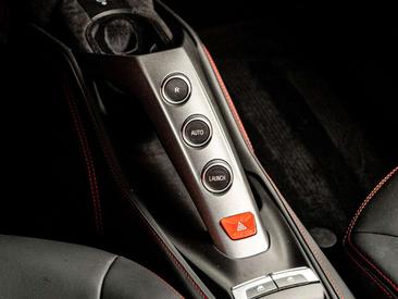 Ferrari 488 — photo 19