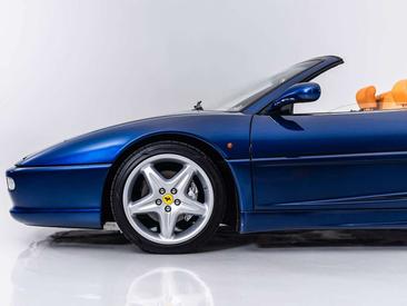 Ferrari F355 — photo 4