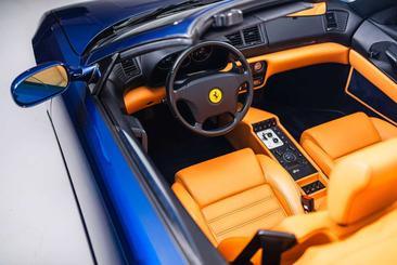 Ferrari F355 — photo 7