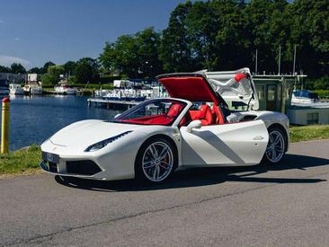 Ferrari 488 Spider — photo 7