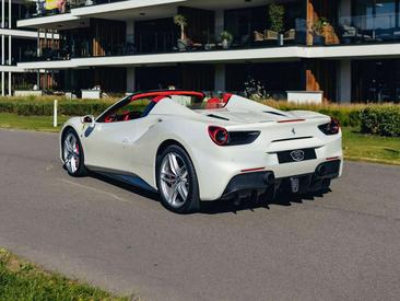 Ferrari 488 Spider — photo 13