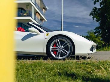 Ferrari 488 Spider — photo 14