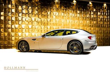 Ferrari FF — photo 5