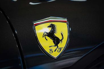 Ferrari SF90 Stradale — photo 12