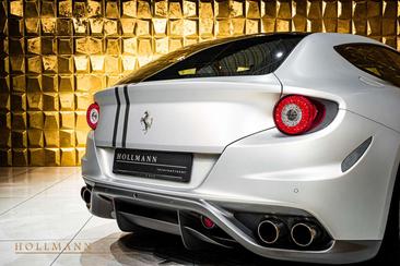 Ferrari FF — photo 10