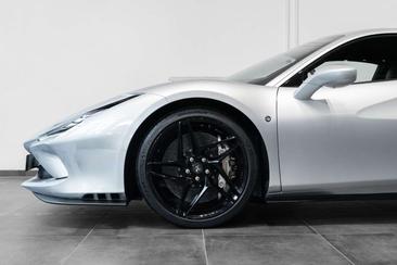 Ferrari F8 Tributo — photo 9