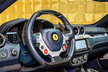 Ferrari FF — photo 18