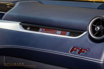 Ferrari FF — photo 22