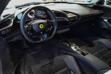 Ferrari SF90 Stradale — photo 25