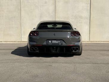 Ferrari GTC4Lusso — photo 5