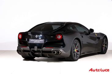 Ferrari F12 Berlinetta — photo 4