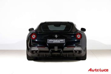 Ferrari F12 Berlinetta — photo 5