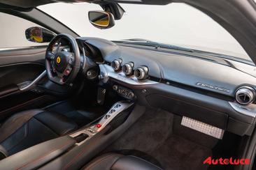 Ferrari F12 Berlinetta — photo 10